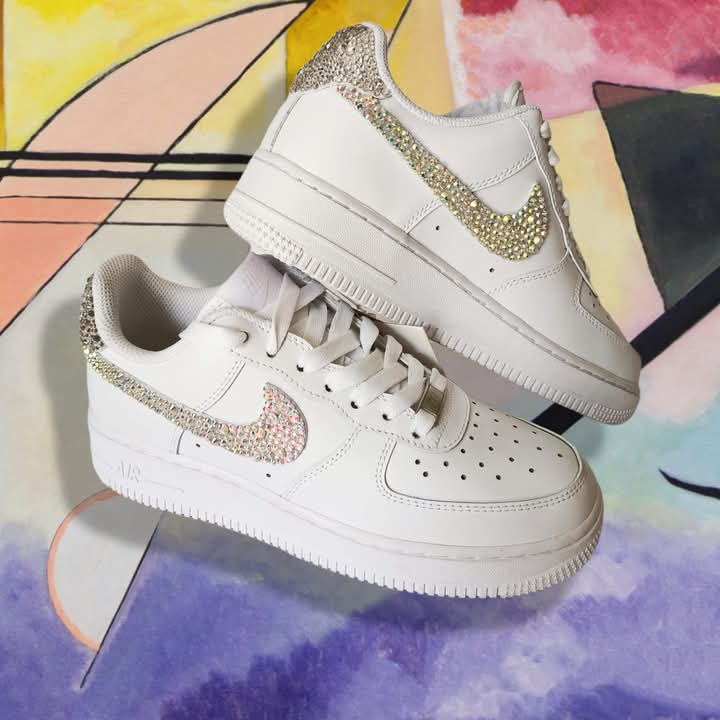 Zapatitos Victoria: Tenis NIKE AF1 Adulto Con Cristal. Agujetas Blancas