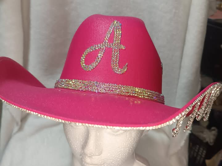 Sombrero Rosa con Inicial a Elegir