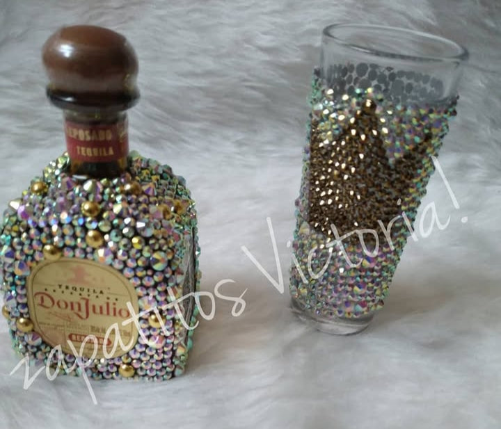 ZAPATITOS Victoria Mini Botella Don Julio. ✨ Swarovski Perfecta para Regalo. Incluye Caballito